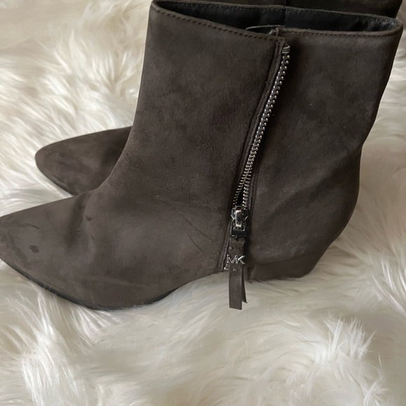 Ladies  Michael Kors Bootie Boots - Picture 3 of 4